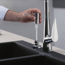 Дозатор для жидкого мыла Hansgrohe A51 40448000 хром, фото №4