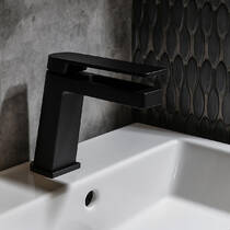 Змішувач для раковини Devit Linea 150W1245B, фото №1