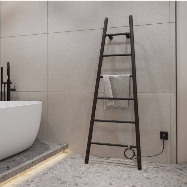 Полотенцесушитель электрический Instal Projekt Escada ESCE1-60/160C31 1600х600 мм с круглым сечением, черный мат 160 Вт, фото 1