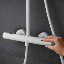 Душова система Hansgrohe Pulsify S Puro Showerpipe EcoSmart 24237700 з термостатом, білий матовий, фото №3