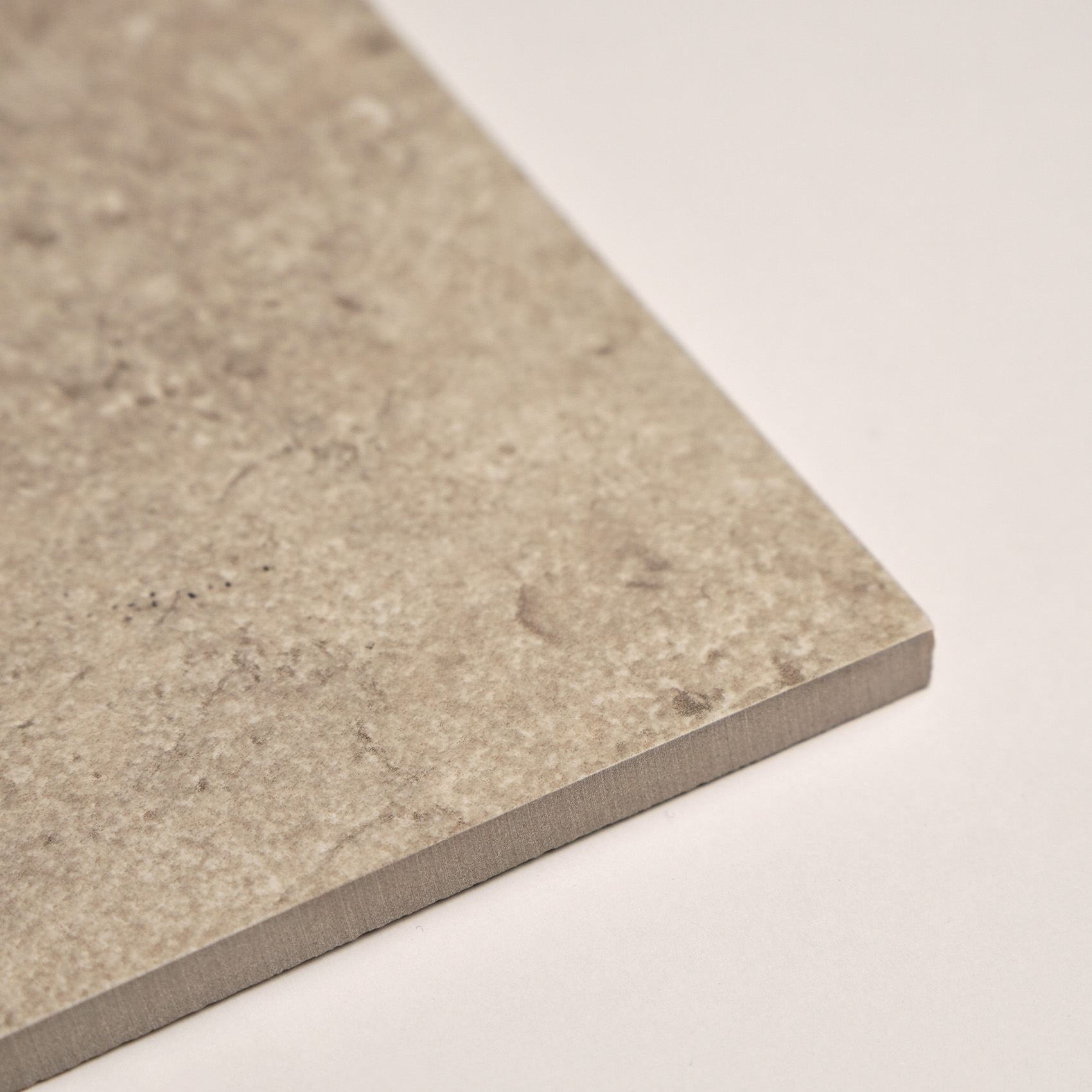P.E. PORTLAND SAND MATE 100X100 RECT. (1 сорт)