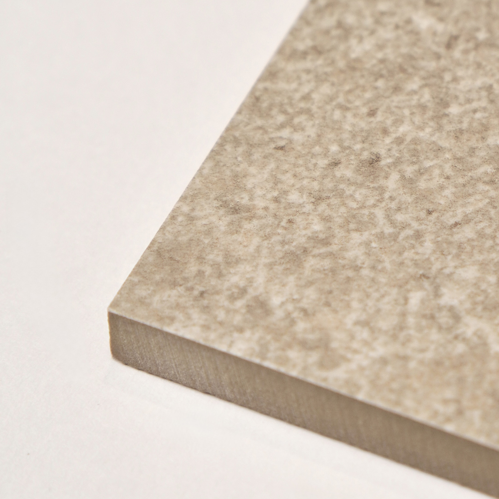 P.E. PORTLAND SAND MATE 100X100 RECT. (1 сорт)