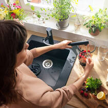 Смеситель для кухни Hansgrohe Zesis M33 sBox 74804670 черный матовый, фото №5