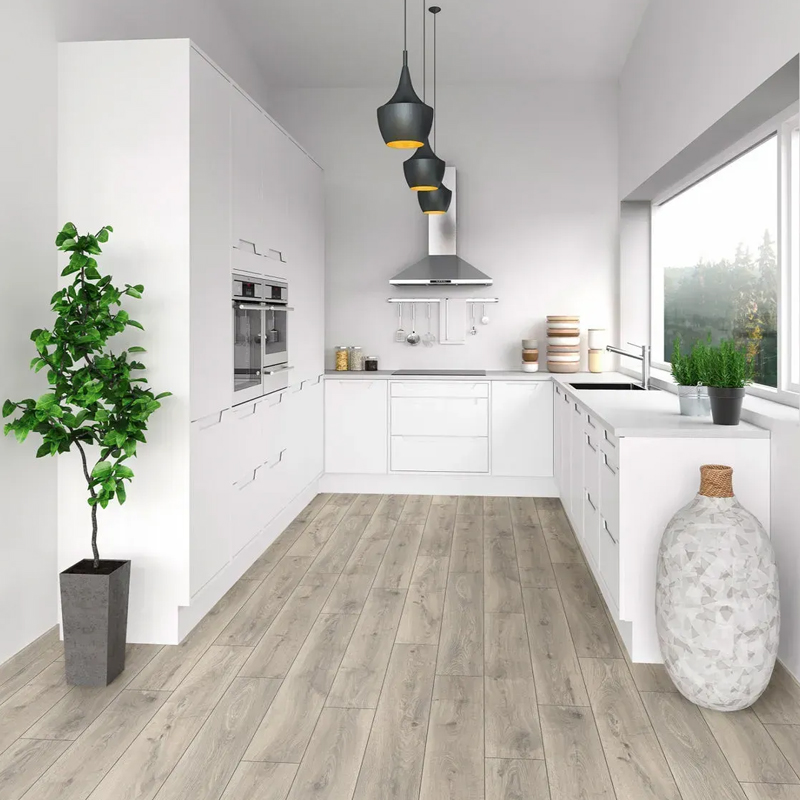 Ламінат Silverdale Oak***/ Дуб Сілведейл DE, клас 32, 8ATK451PP (1 сорт)